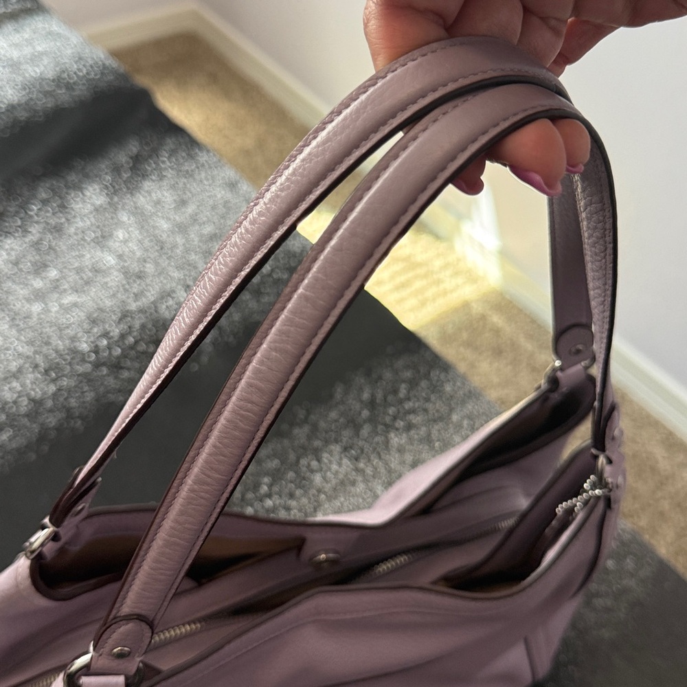 Coach Lavender Pebbled Leather Shoulder Bag Hobo Zip Pocket Everyday Purse - Picture 10 of 11